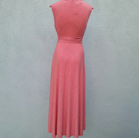 Max Studio Sleeveless Flare Dress - Picture 3 of 8